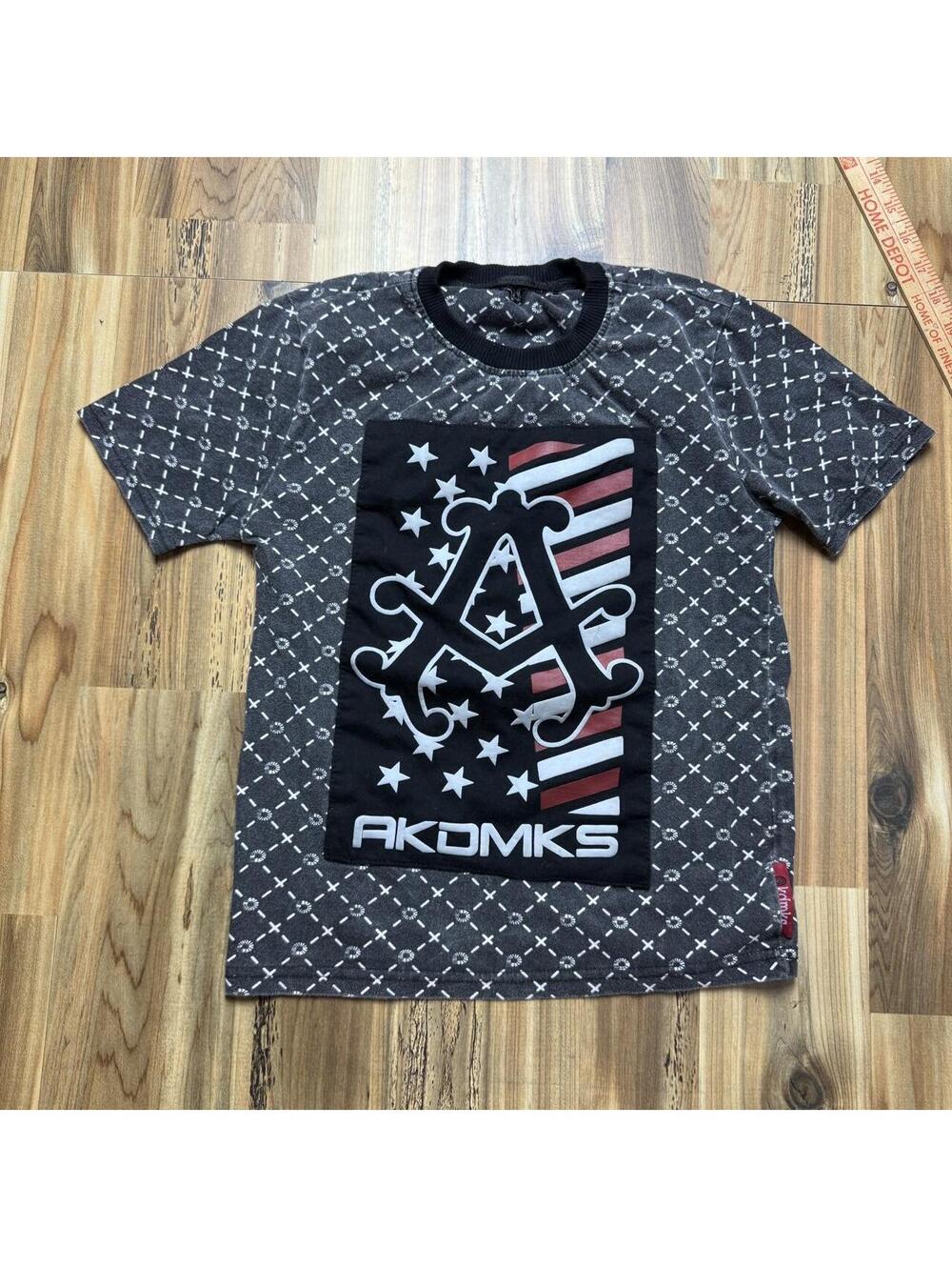 AKDMKS black & red graphic tee